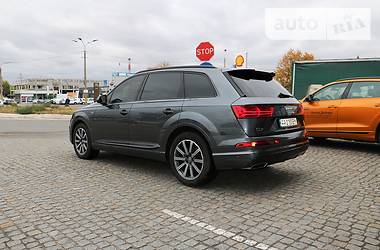 Универсал Audi Q7 2019 в Днепре