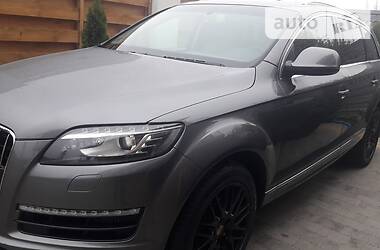 Позашляховик / Кросовер Audi Q7 2010 в 