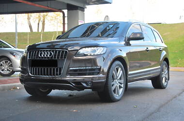 Позашляховик / Кросовер Audi Q7 2010 в Києві