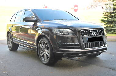 Позашляховик / Кросовер Audi Q7 2010 в Києві