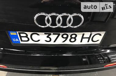Позашляховик / Кросовер Audi Q7 2013 в 