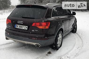 Внедорожник / Кроссовер Audi Q7 2007 в Ровно