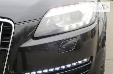 Позашляховик / Кросовер Audi Q7 2006 в 