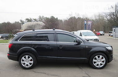 Позашляховик / Кросовер Audi Q7 2006 в 