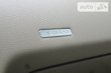 Позашляховик / Кросовер Audi Q7 2006 в 
