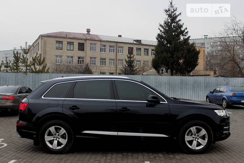 Позашляховик / Кросовер Audi Q7 2016 в Харкові
