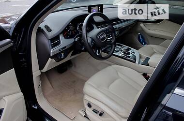 Позашляховик / Кросовер Audi Q7 2016 в 