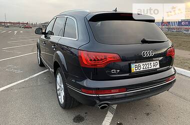 Внедорожник / Кроссовер Audi Q7 2011 в Киеве