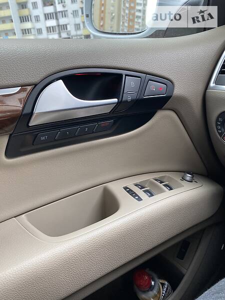 Позашляховик / Кросовер Audi Q7 2014 в Києві