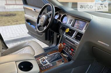 Внедорожник / Кроссовер Audi Q7 2007 в Каменец-Подольском