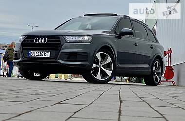 Внедорожник / Кроссовер Audi Q7 2017 в Одессе