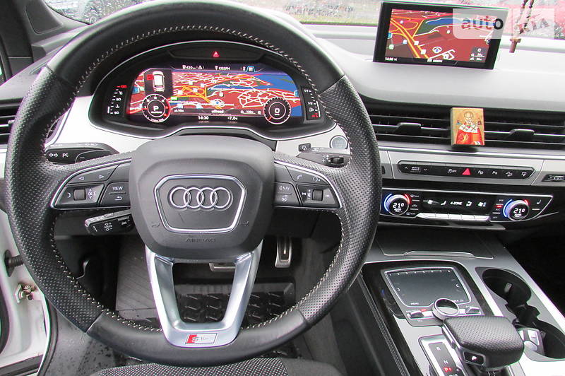 Позашляховик / Кросовер Audi Q7 2016 в Києві