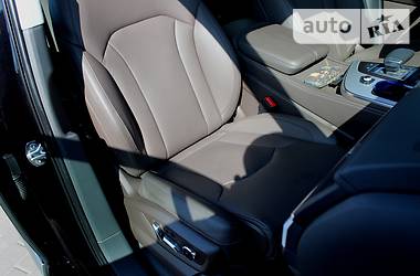 Позашляховик / Кросовер Audi Q7 2015 в 