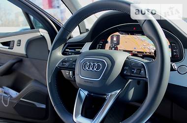 Позашляховик / Кросовер Audi Q7 2015 в 