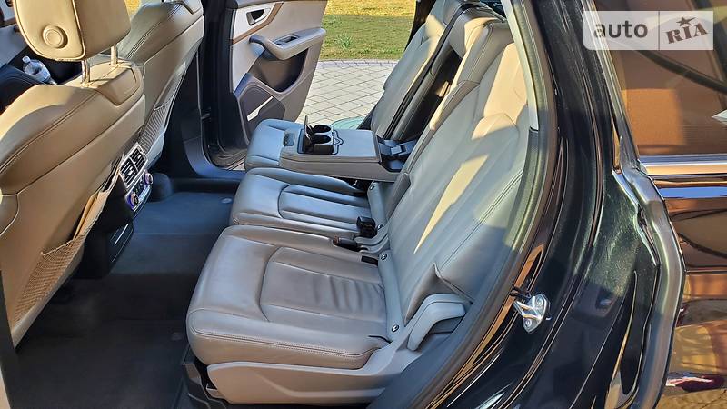 Позашляховик / Кросовер Audi Q7 2015 в Тернополі