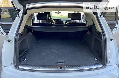 Внедорожник / Кроссовер Audi Q7 2010 в 