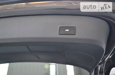 Позашляховик / Кросовер Audi Q7 2013 в 