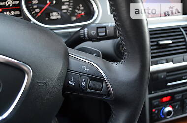 Позашляховик / Кросовер Audi Q7 2013 в 