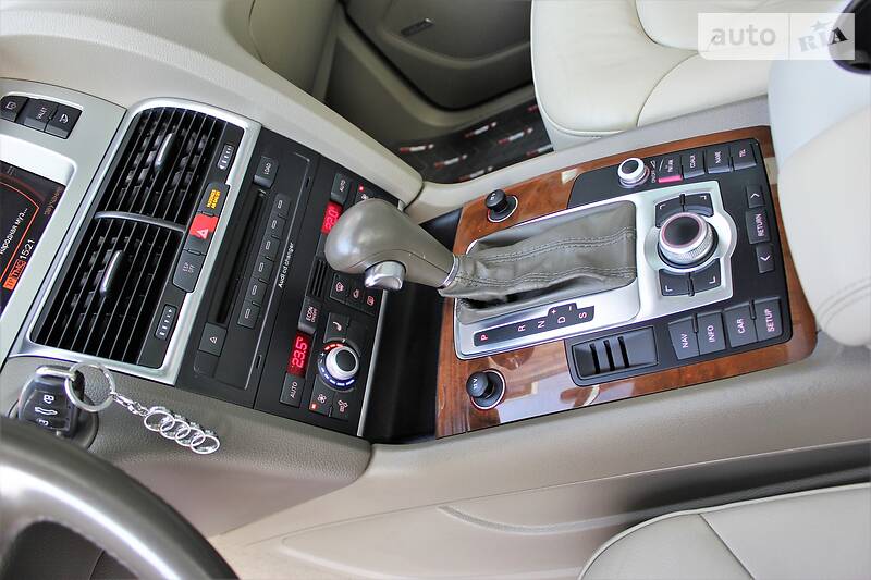 Позашляховик / Кросовер Audi Q7 2008 в Львові