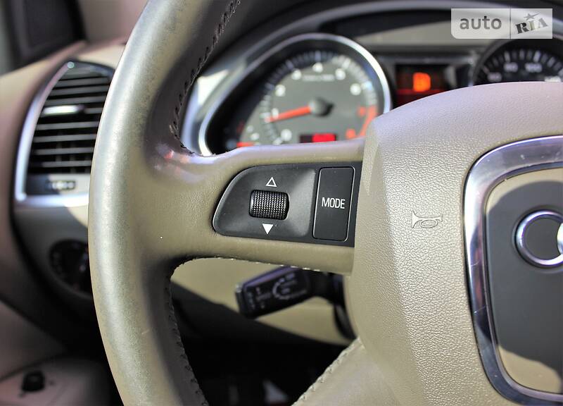 Позашляховик / Кросовер Audi Q7 2008 в Львові