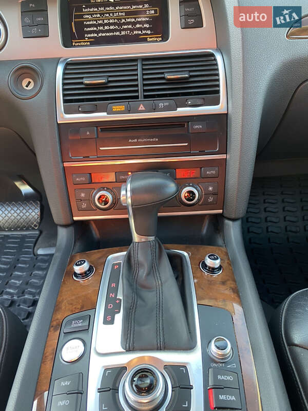 Позашляховик / Кросовер Audi Q7 2015 в Косові фото 10 Позашляховик / Кросовер Audi Q7 2015 в Косові