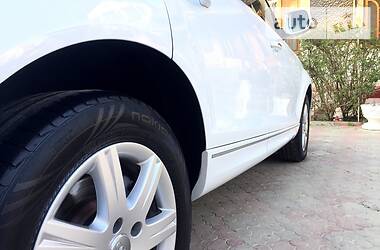 Позашляховик / Кросовер Audi Q7 2010 в 
