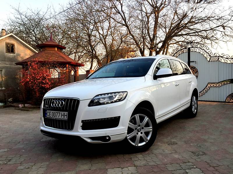 Позашляховик / Кросовер Audi Q7 2010 в 