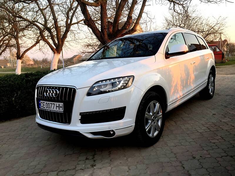 Внедорожник / Кроссовер Audi Q7 2010 в Черновцах