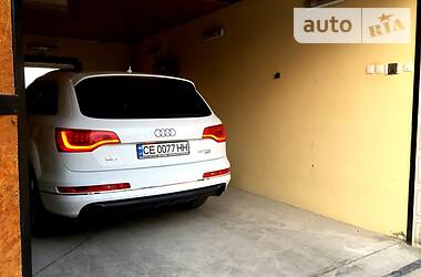 Позашляховик / Кросовер Audi Q7 2010 в 