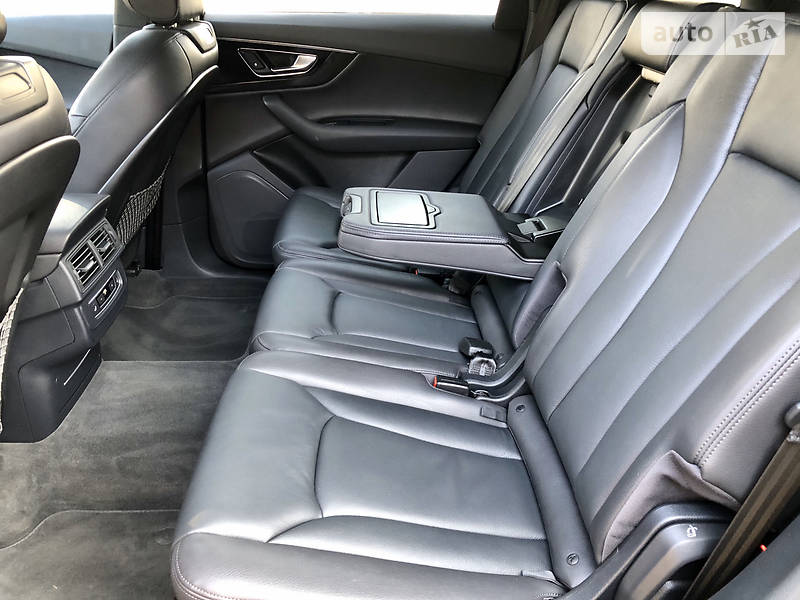 Позашляховик / Кросовер Audi Q7 2018 в Києві