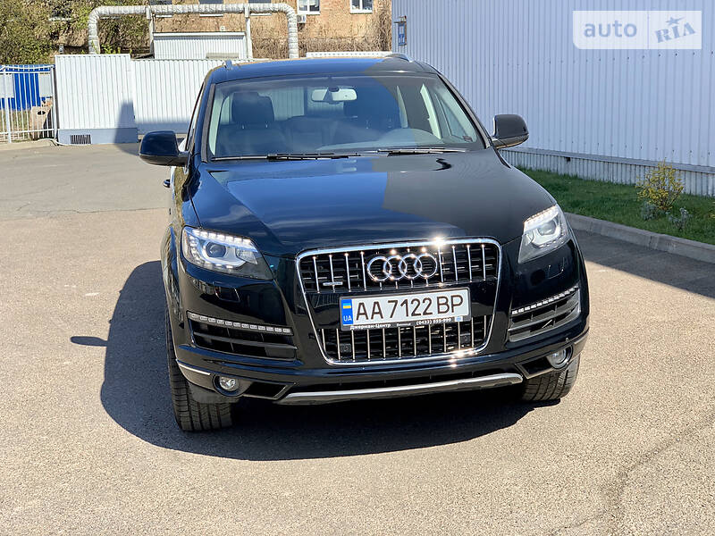 Позашляховик / Кросовер Audi Q7 2014 в Києві