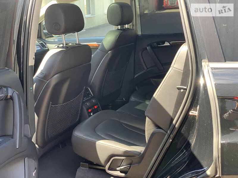 Позашляховик / Кросовер Audi Q7 2014 в Києві