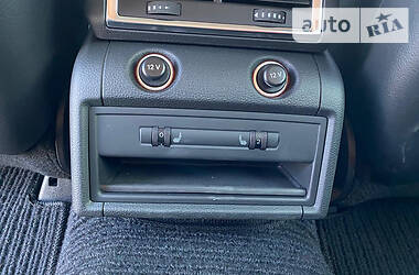 Позашляховик / Кросовер Audi Q7 2014 в 