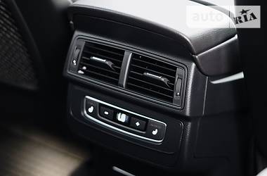 Позашляховик / Кросовер Audi Q7 2017 в 
