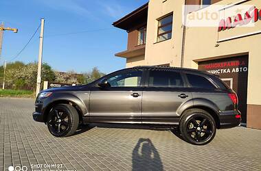 Позашляховик / Кросовер Audi Q7 2014 в 