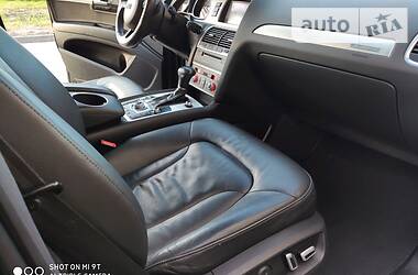 Позашляховик / Кросовер Audi Q7 2014 в 