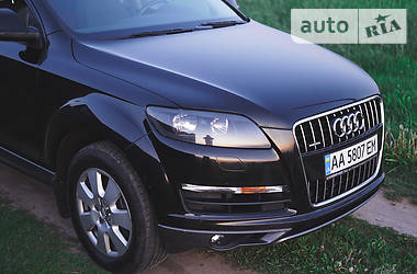 Внедорожник / Кроссовер Audi Q7 2011 в Киеве