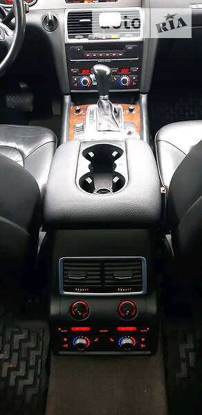 Позашляховик / Кросовер Audi Q7 2007 в Хмельницькому