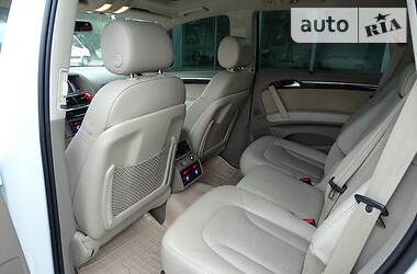 Позашляховик / Кросовер Audi Q7 2012 в 