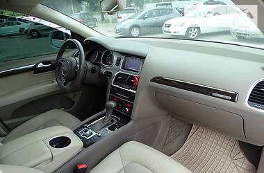Позашляховик / Кросовер Audi Q7 2012 в 