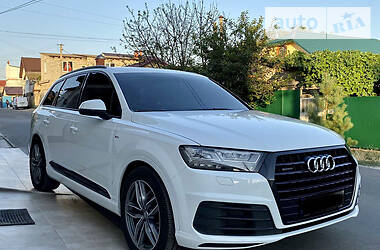 Внедорожник / Кроссовер Audi Q7 2017 в Одессе