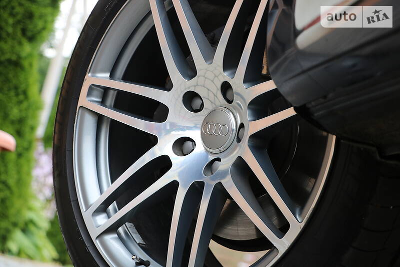 Позашляховик / Кросовер Audi Q7 2011 в Трускавці