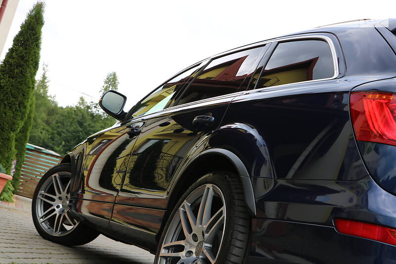 Позашляховик / Кросовер Audi Q7 2011 в Трускавці