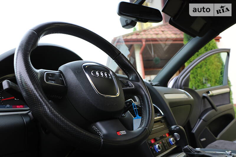Позашляховик / Кросовер Audi Q7 2011 в Трускавці