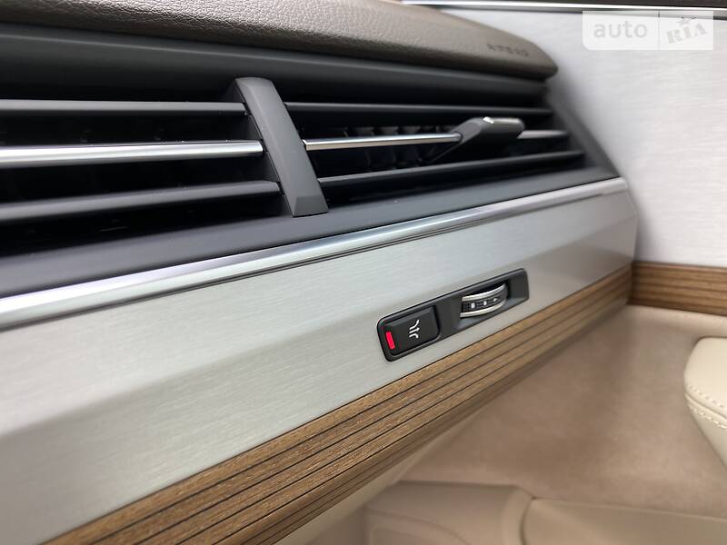 Позашляховик / Кросовер Audi Q7 2017 в Києві