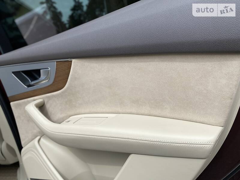 Позашляховик / Кросовер Audi Q7 2017 в Києві