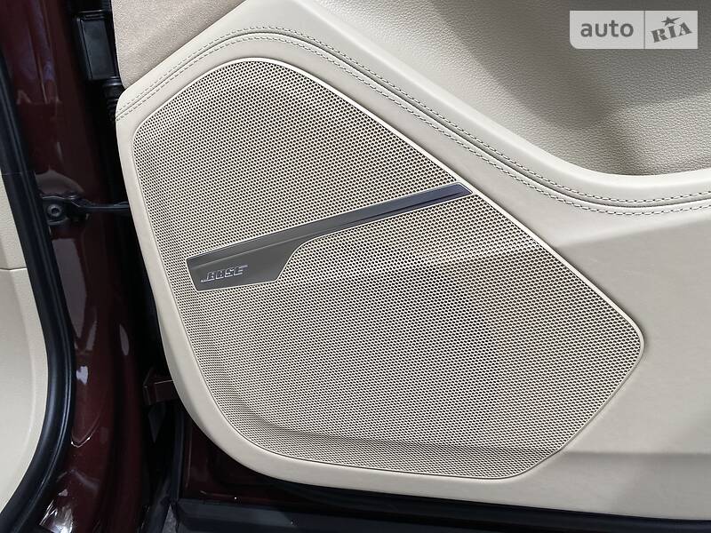 Позашляховик / Кросовер Audi Q7 2017 в Києві