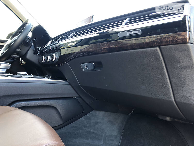 Внедорожник / Кроссовер Audi Q7 2016 в Киеве