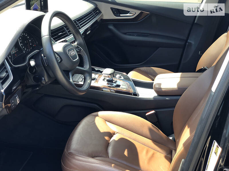 Внедорожник / Кроссовер Audi Q7 2016 в Киеве