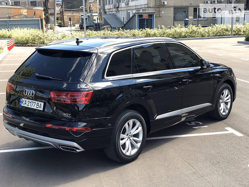Позашляховик / Кросовер Audi Q7 2016 в Києві